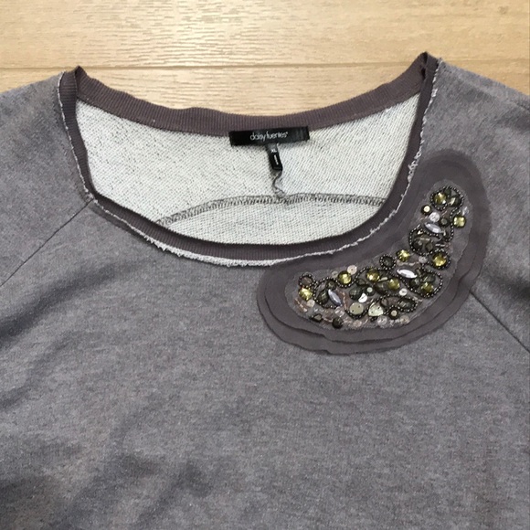 Gray embellished pullover - Picture 2 of 5
